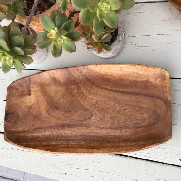 Beekman wooden snack tray. Brand new no tags - Picture 1 of 4